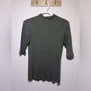 Women’s Mockneck Shirt with Ruched Sleeve